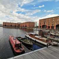 A walk around the Liverpool Docks
