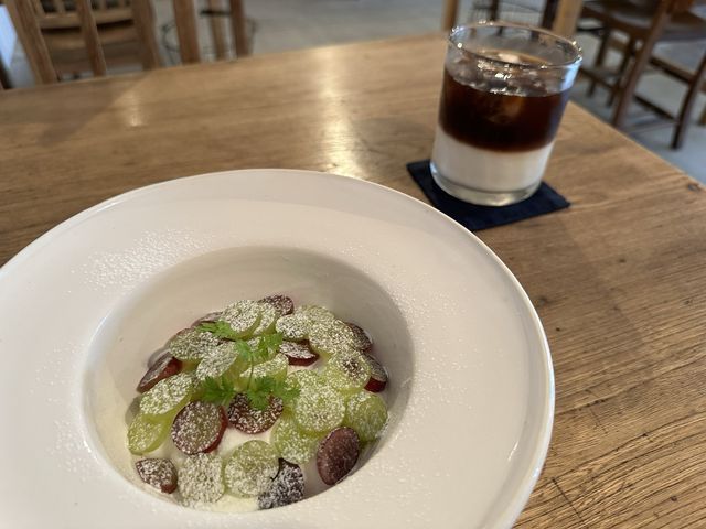 三重・多気町。季節の果物を使用したスイーツがオススメ。商業施設ヴィソン『cafe Tomiyama』