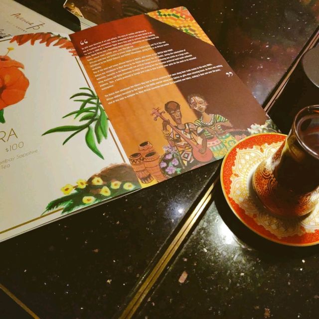 尖沙咀特色藝術酒吧