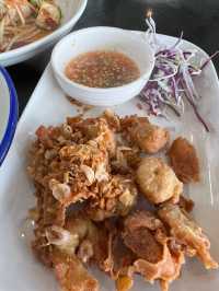 ขลุงค้ายำมื้อนี้เจริญอาหารจ้า🙂
