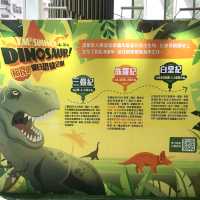 Summer Dinosaur 