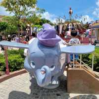 香港迪士尼樂園：魔法與夢幻相聚