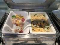 ベトナム　ベトナム観光　搭乗前に成田国際空港ANAラウンジでお腹いっぱい食べる！
