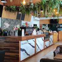 Blueterrace Cafe' & Bar 