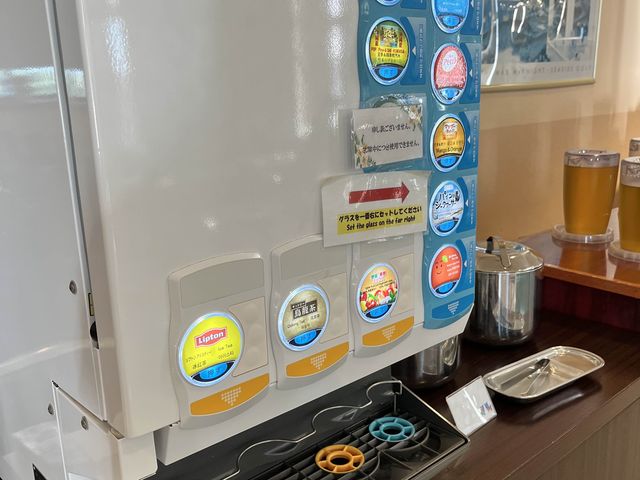 バラエティ豊富な沖縄料理をサンセットとともに。