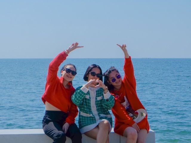 ชวนเพื่อนๆมาถ่ายรูปเล่นที่บางแสน🌊