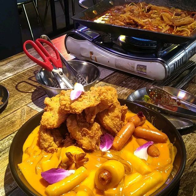 彩虹蛋卷 玫瑰炸雞