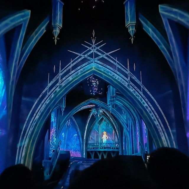 🏰Hong Kong Disneyland เปิดโซนใหม่ World of Frozen