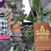 우붓 연꽃 궁전 구경하고 스타벅스 사먹기 : Ubud Water Palace