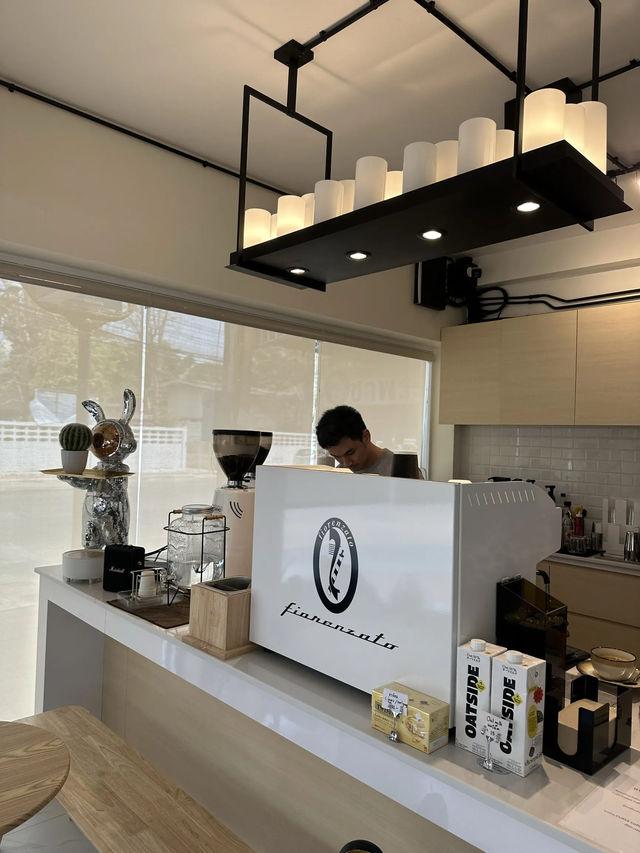 CURVE coffee @ bar … NAN 