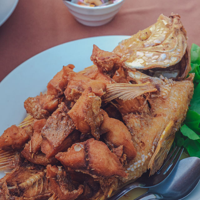 ร้านอาหารวิวสะพานรถไฟสายมรณะ กาญจนบุรี