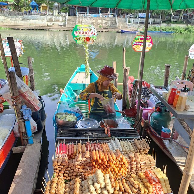 Khlong Hae: A Floating Feast for the Senses