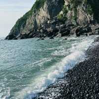 黑沙灣海灘：風光旖旎