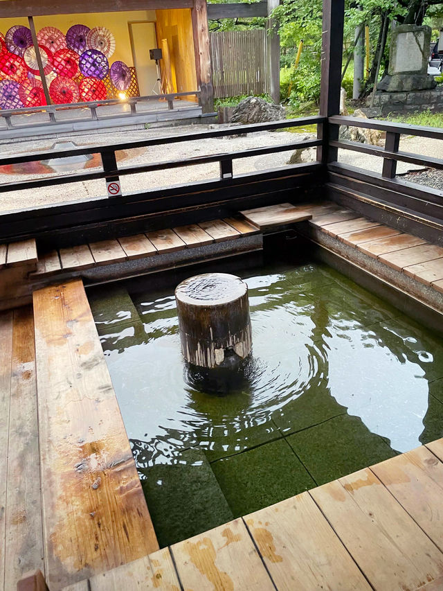 【新潟県】月岡温泉の名湯100%の足湯！