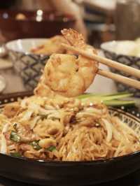 商場地庫食堂，必吃超濃和牛船麵