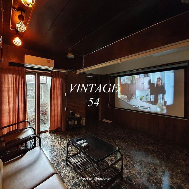 Vintage 54 Hotel