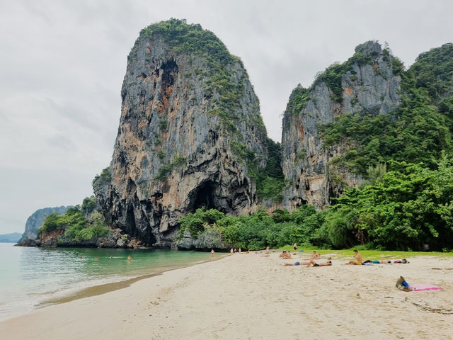 Phra nang Cave Beach 