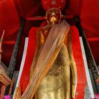 วัดศรีชุม สักการะ “พระเจ้ายืน” 
