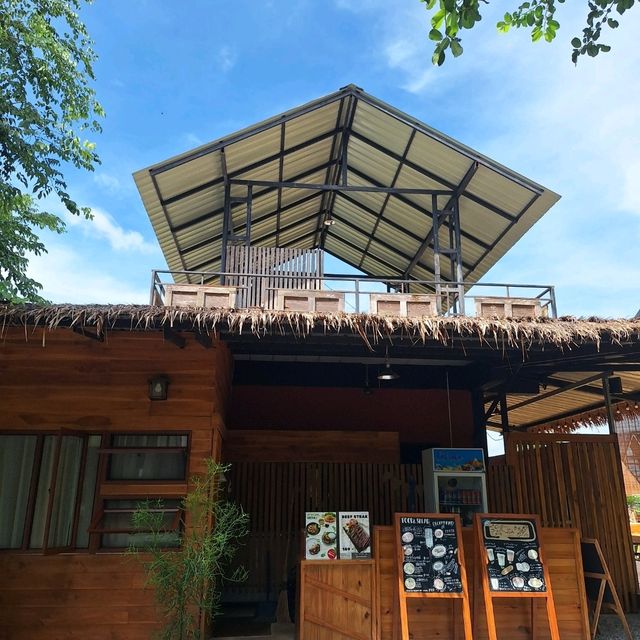 ฮา-ตะ-เกะ คาเฟ่