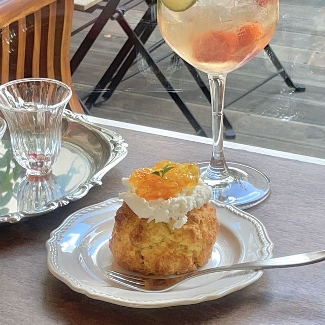 聖水駅に新オープンカフェ"villa1990"☕️