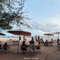Haus คาเฟ่สุดชิลล์ ที่หาดแหลมเจริญ ระยอง 