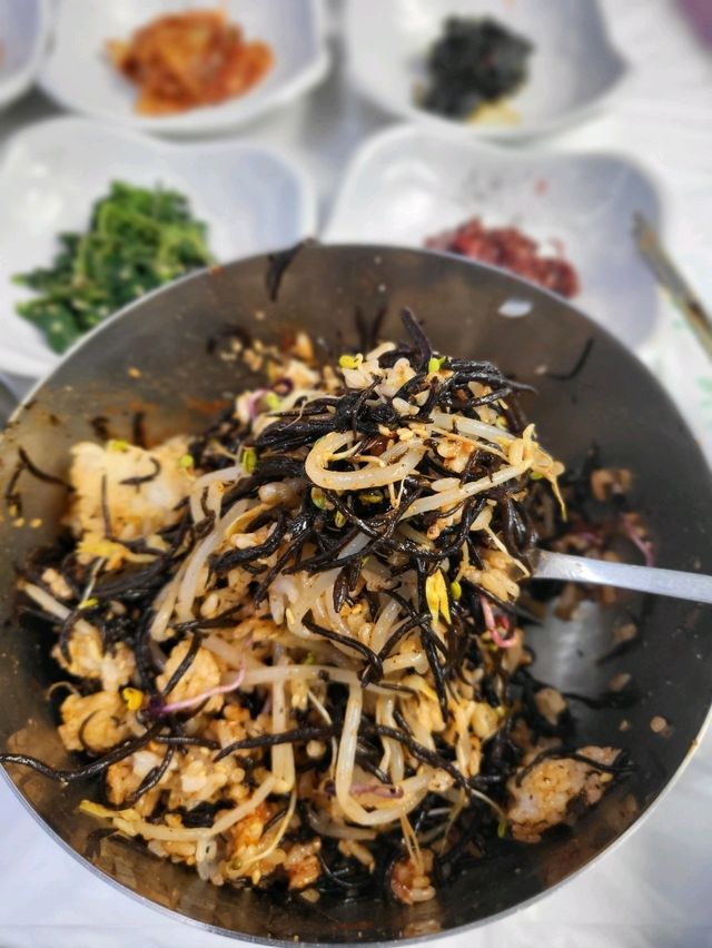 거제 몽돌해수욕장에서 맛본 톳비빔밥