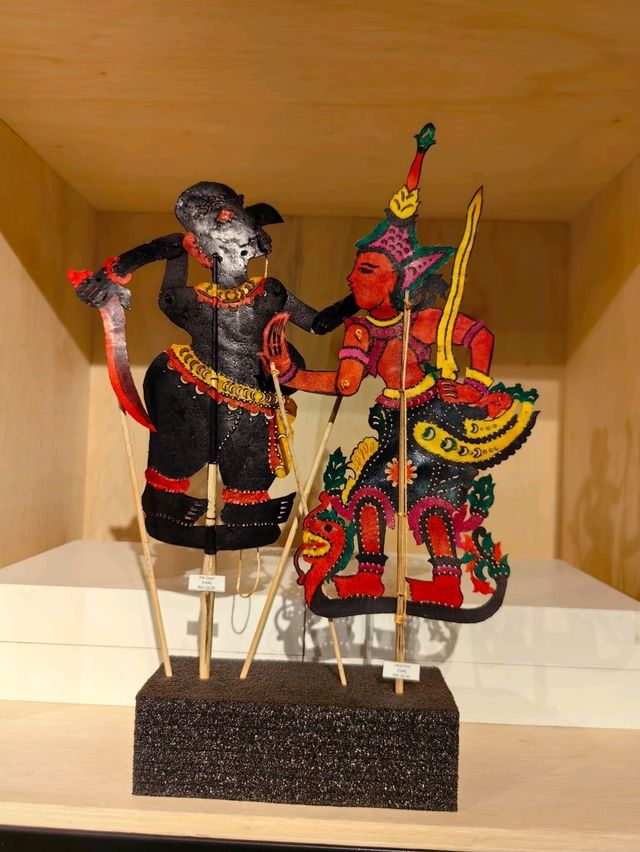 A Haven of Creative Artisan Souvenirs