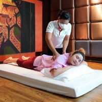 พักโรงแรมพร้อมนวดผ่อนคลาย Health Land Resort & Spa
