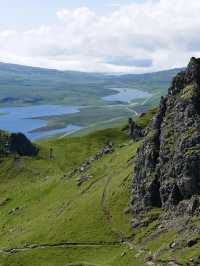 Discover the Beauty of Loch Leathan (Scottish lake)