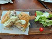 คาเฟ่สไตล์ฝรั่งเศสร้านดังของพัทยา