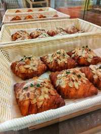 แนะนำร้านครัวซองต์และเค้กอร่อย