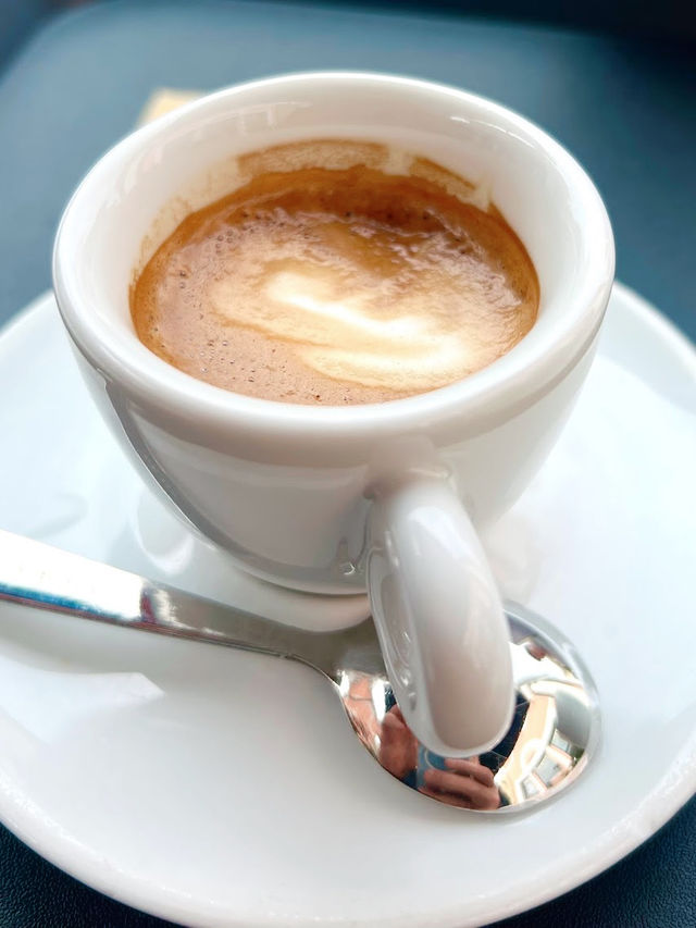 Café close to Panthéon 