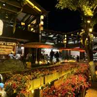Vibrant Lijiang Ancient Town