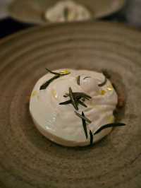 Trendy Restaurant executing eclectic dishes !