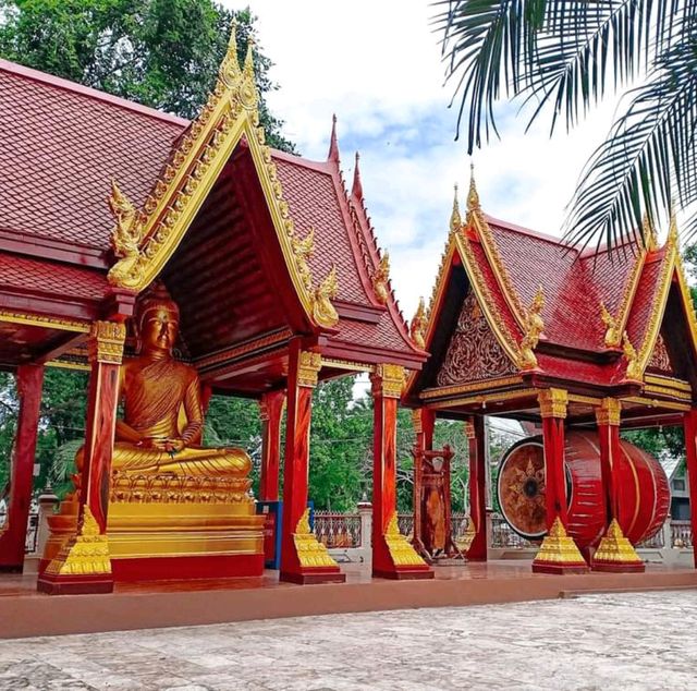 พระธาตุพนมฯ วัดดังนครพนม