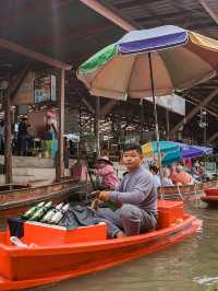 📍 Damnoen Saduak Floating Market