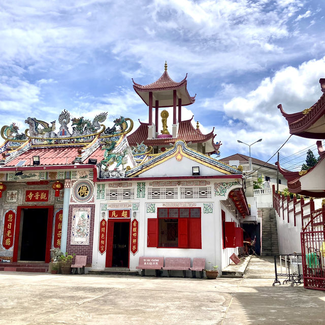 Wat Phothisatto Chaomae Kuan Im Betong