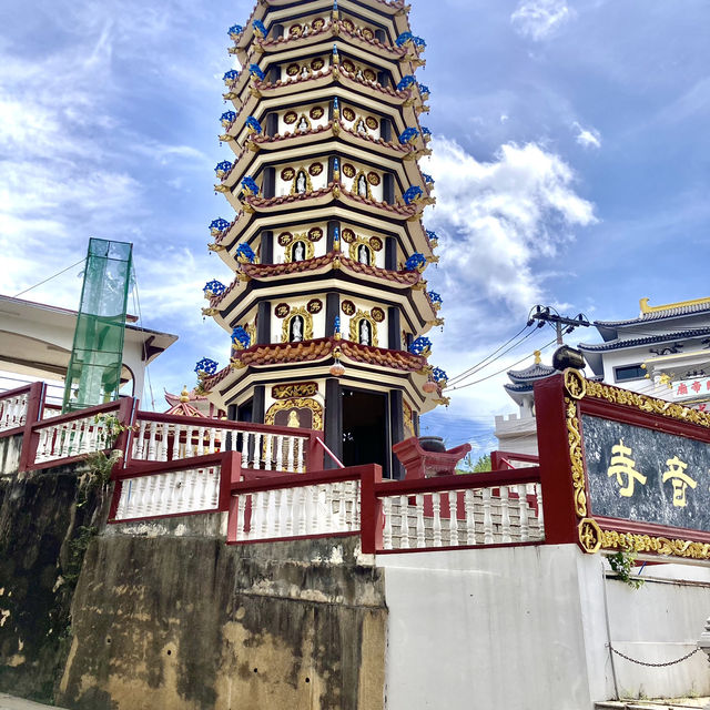 Unique Blend of Thai and Chinese