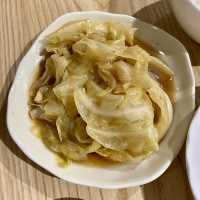 【高雄】美良家｜高醫附近CP值很高的文青燉湯店 ！用餐時間總是高朋滿座