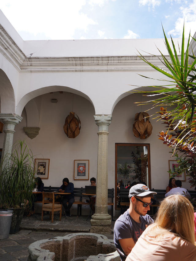 メキシコ｜オアハカで朝食を食べに人気のカフェに行ってきた☕️
