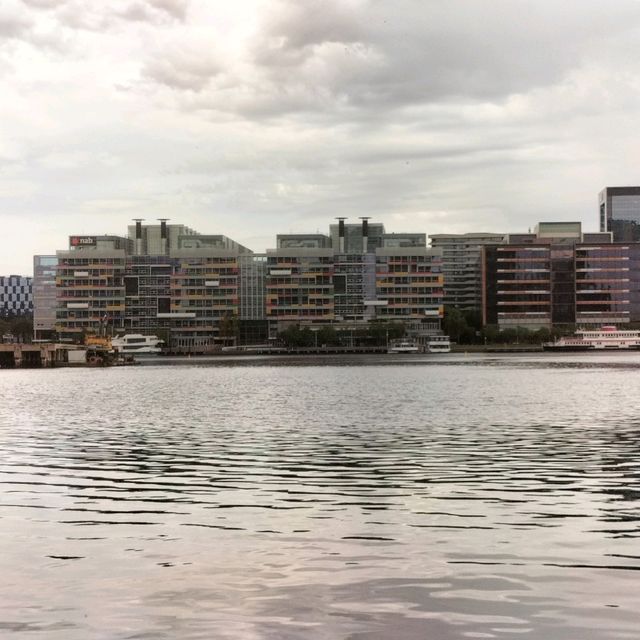 An Afternoon Walk At The Docklands🌫️