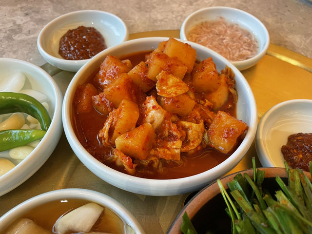 부산 돼지국밥 맛집, 거대 돼지국밥
