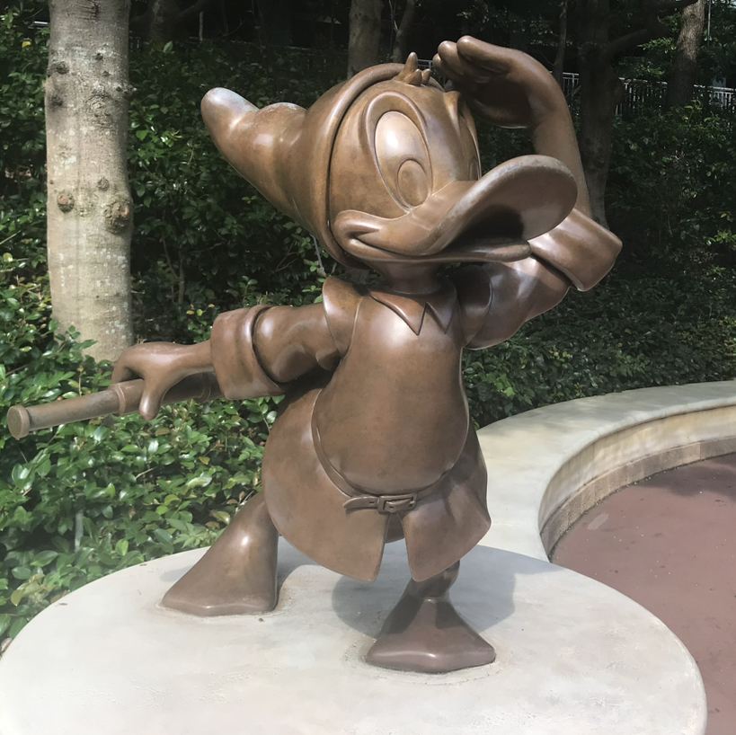 ディズニー】パーク外のブロンズ像特集！ | Trip.com 舞浜