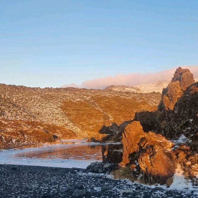 Winter Serenity: Sunset Stroll on Djúpalónssandur Beach