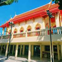 泰國曼谷湄南河畔著名古跡寺廟Wat Suttharam，百年歷史佛像雕塑，適合拍照📸打卡