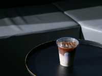 ทานกาแฟที่ Hand stand coffee 