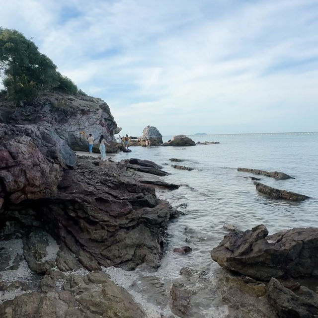 ถ้ำลับแสม ที่เกาะล้าน สวยอลังการมาก