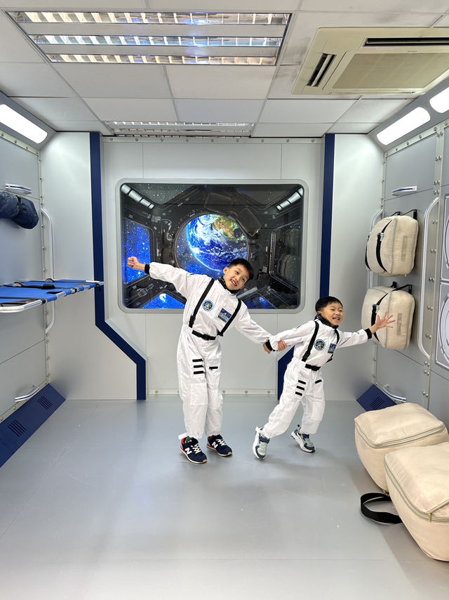 【 今個聖誕挪亞方舟帶你揭開星域奧秘 】