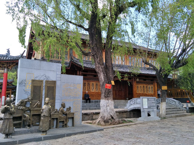 Stepping into the Past: A Day at Lijiang’s Enchanting Old Town