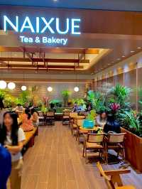 ชาผลไม้ตัวดัง Naixue Tea & Bakery